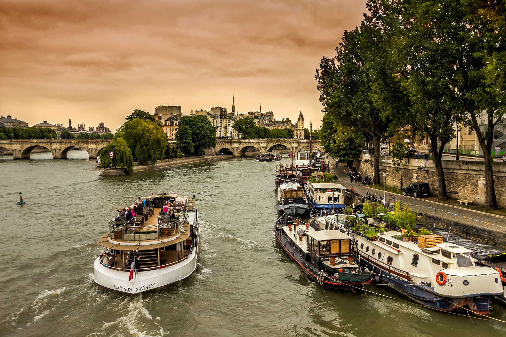Seine cruise